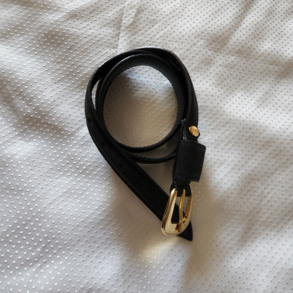NANNI Leather belt.1st hole at 28". Last hole 31"
